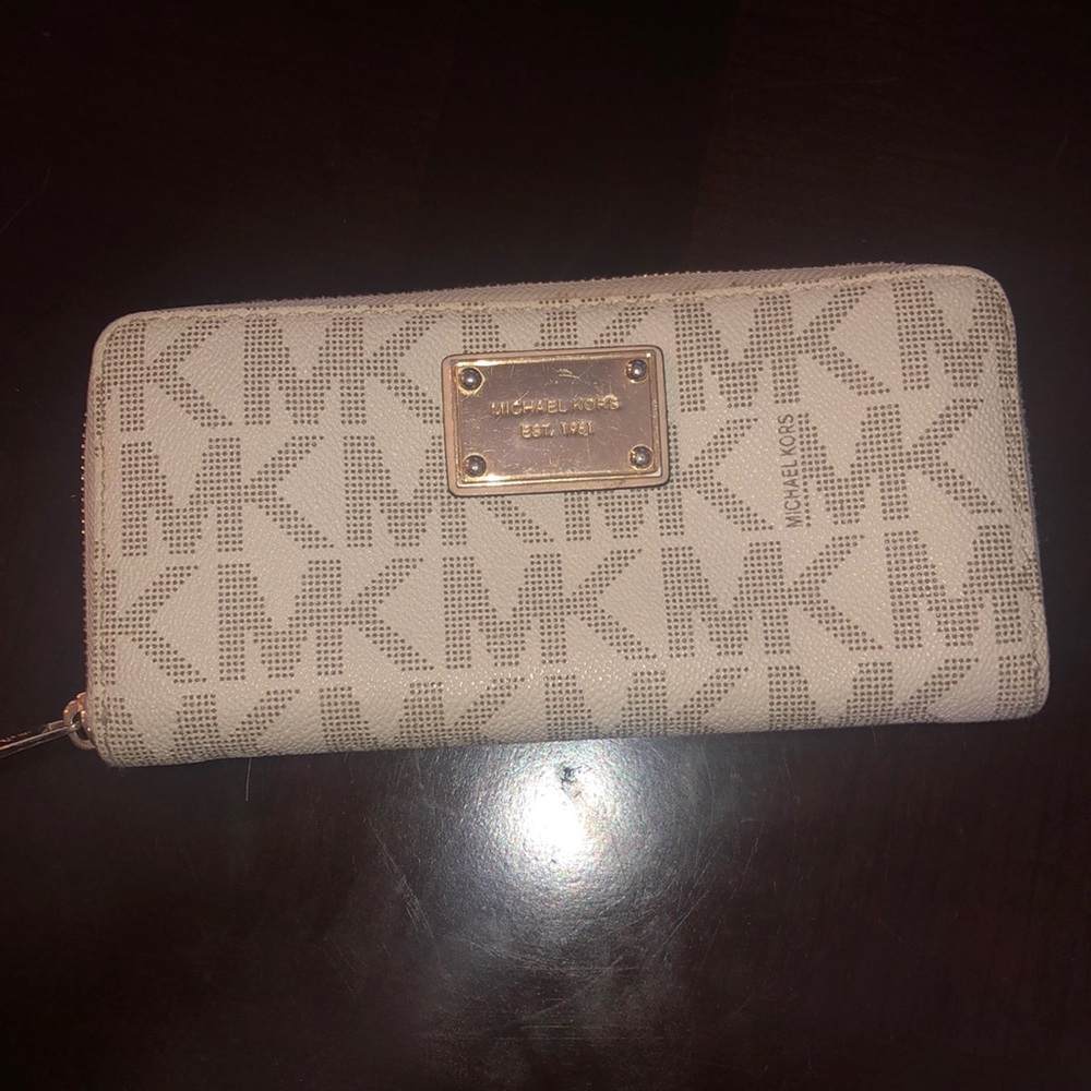 Michael Kors wallet